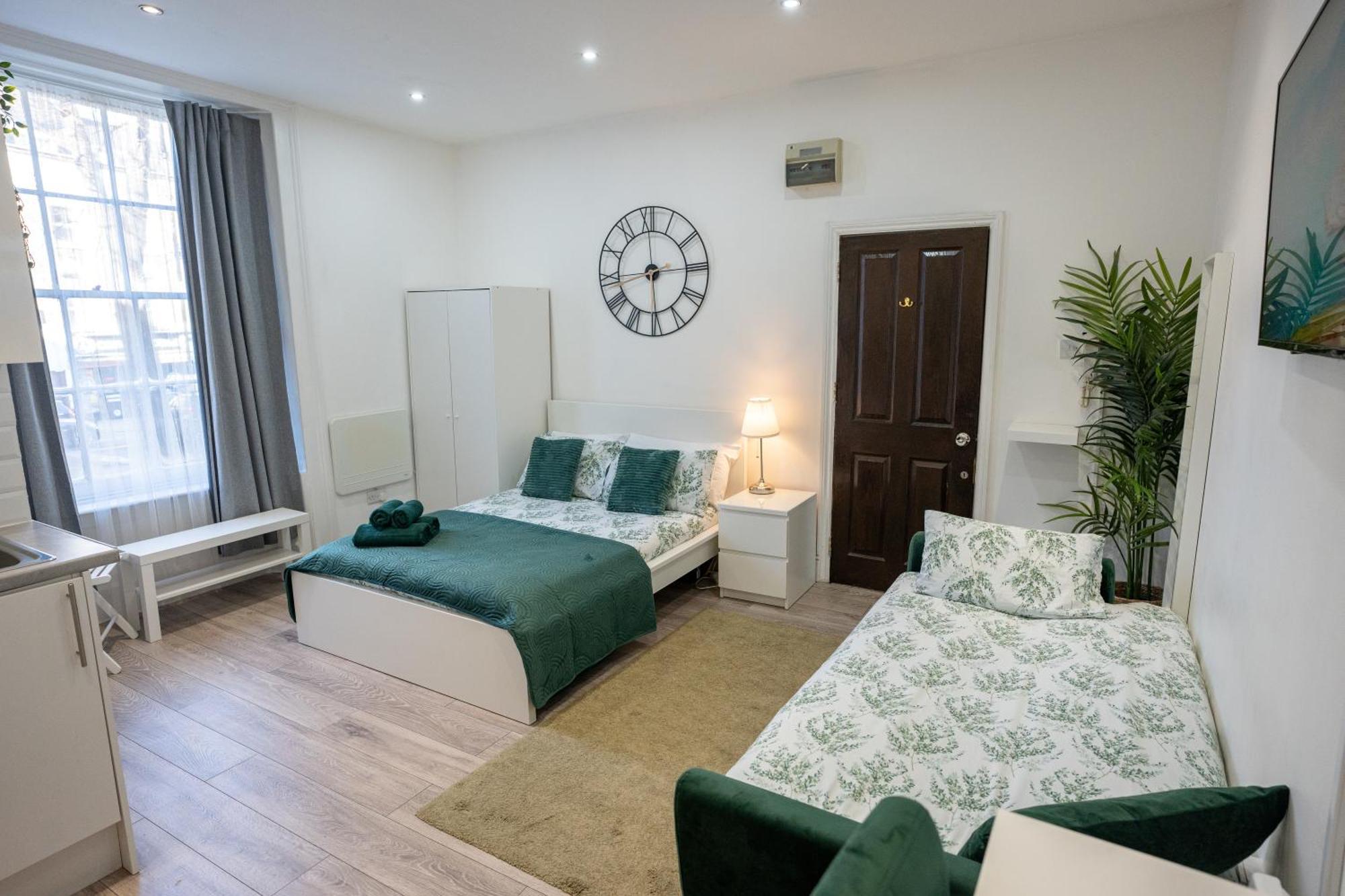 Beautiful Studio Flat In Hackney Next To Overground Station London Eksteriør bilde