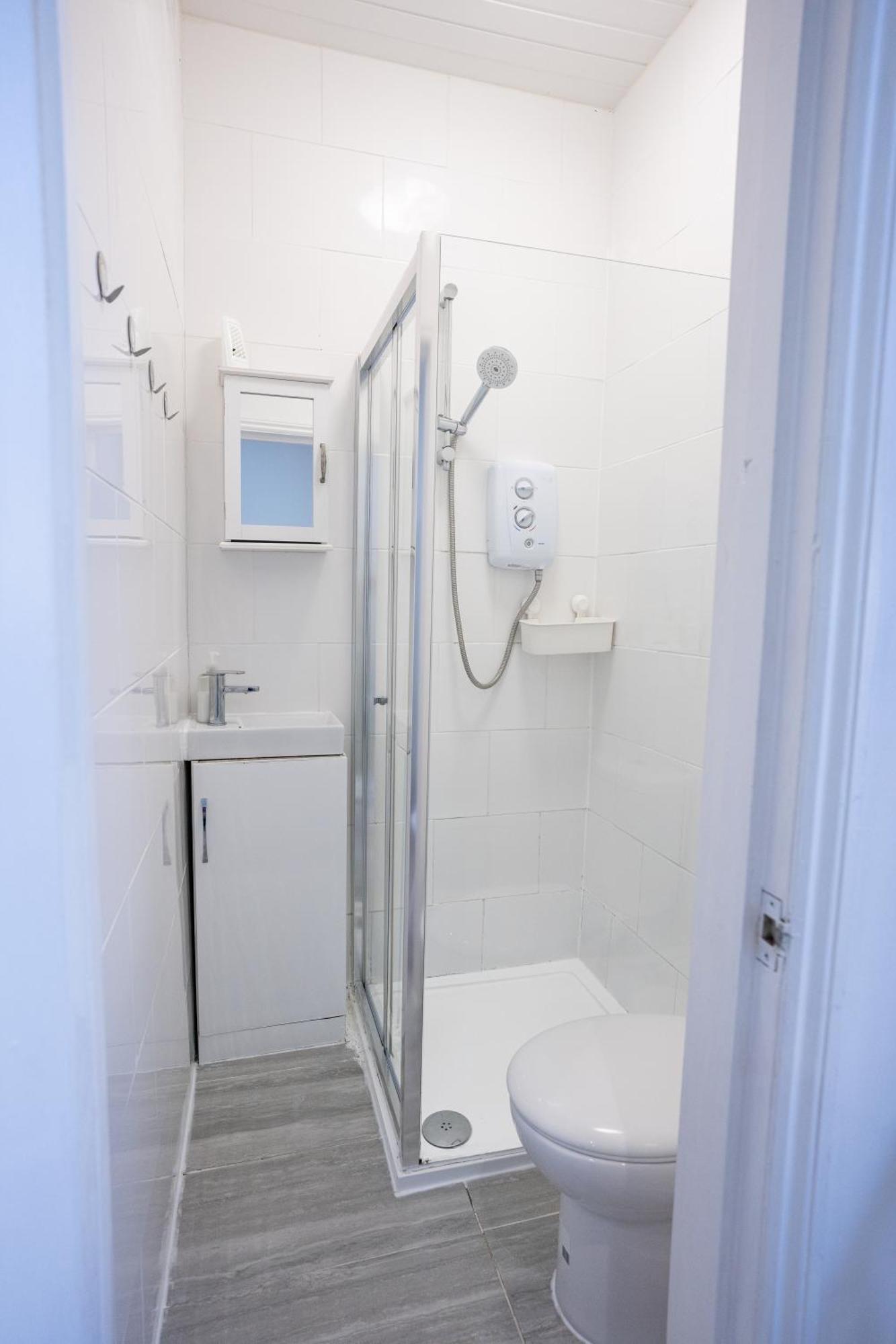 Beautiful Studio Flat In Hackney Next To Overground Station London Eksteriør bilde