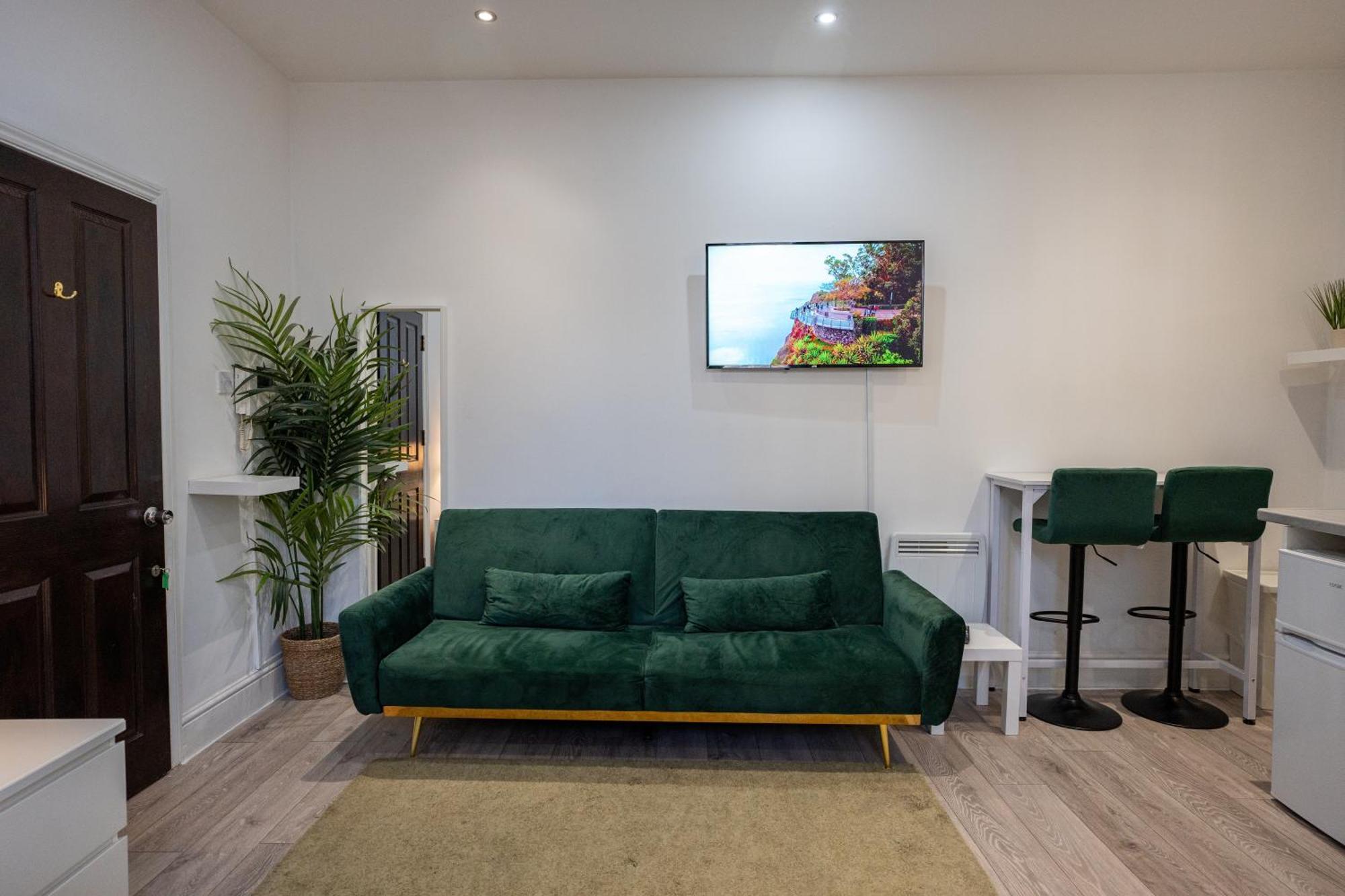 Beautiful Studio Flat In Hackney Next To Overground Station London Eksteriør bilde