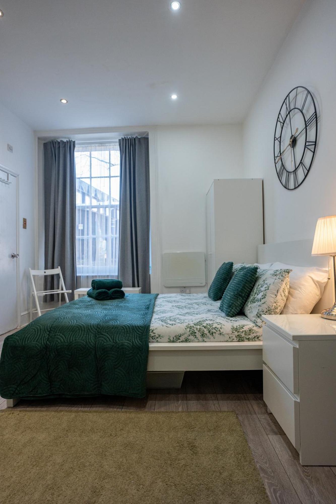 Beautiful Studio Flat In Hackney Next To Overground Station London Eksteriør bilde